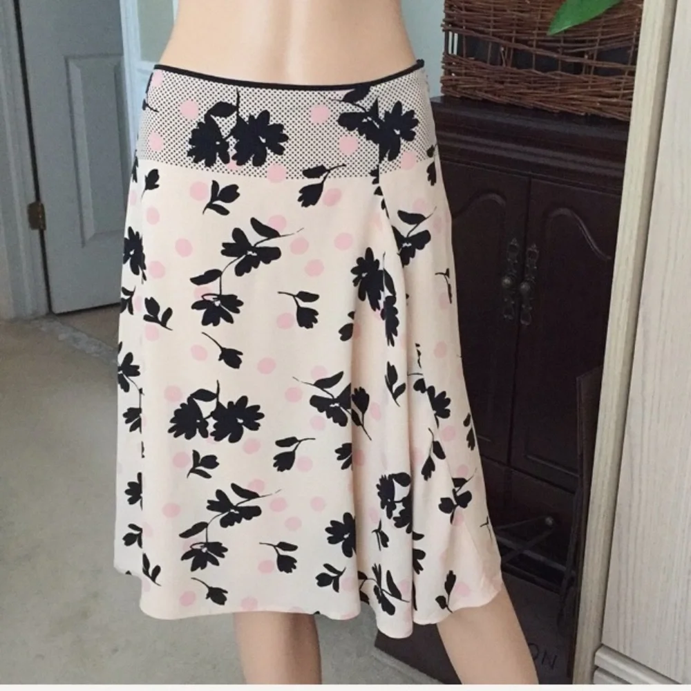 Banana Republic 100% Silk Floral Knee Length Skirt Pink Black Size 2